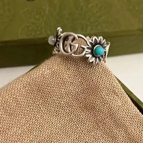 Gucci Double G Mother of Pearl, & Sterling Silver Ring Size 6 - Picture 1 of 7